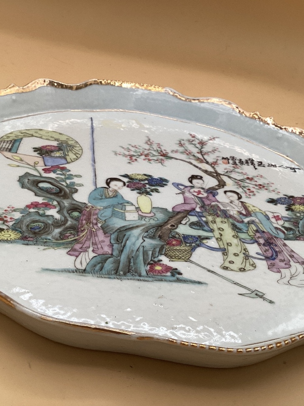 Ceramic tray with oriental scene